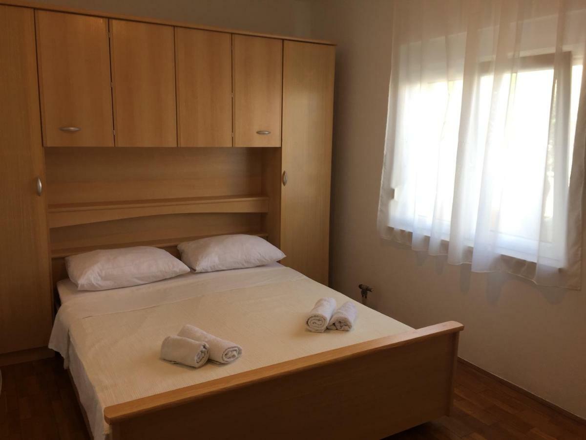 Apartman Visic 1692 Kaštela Buitenkant foto